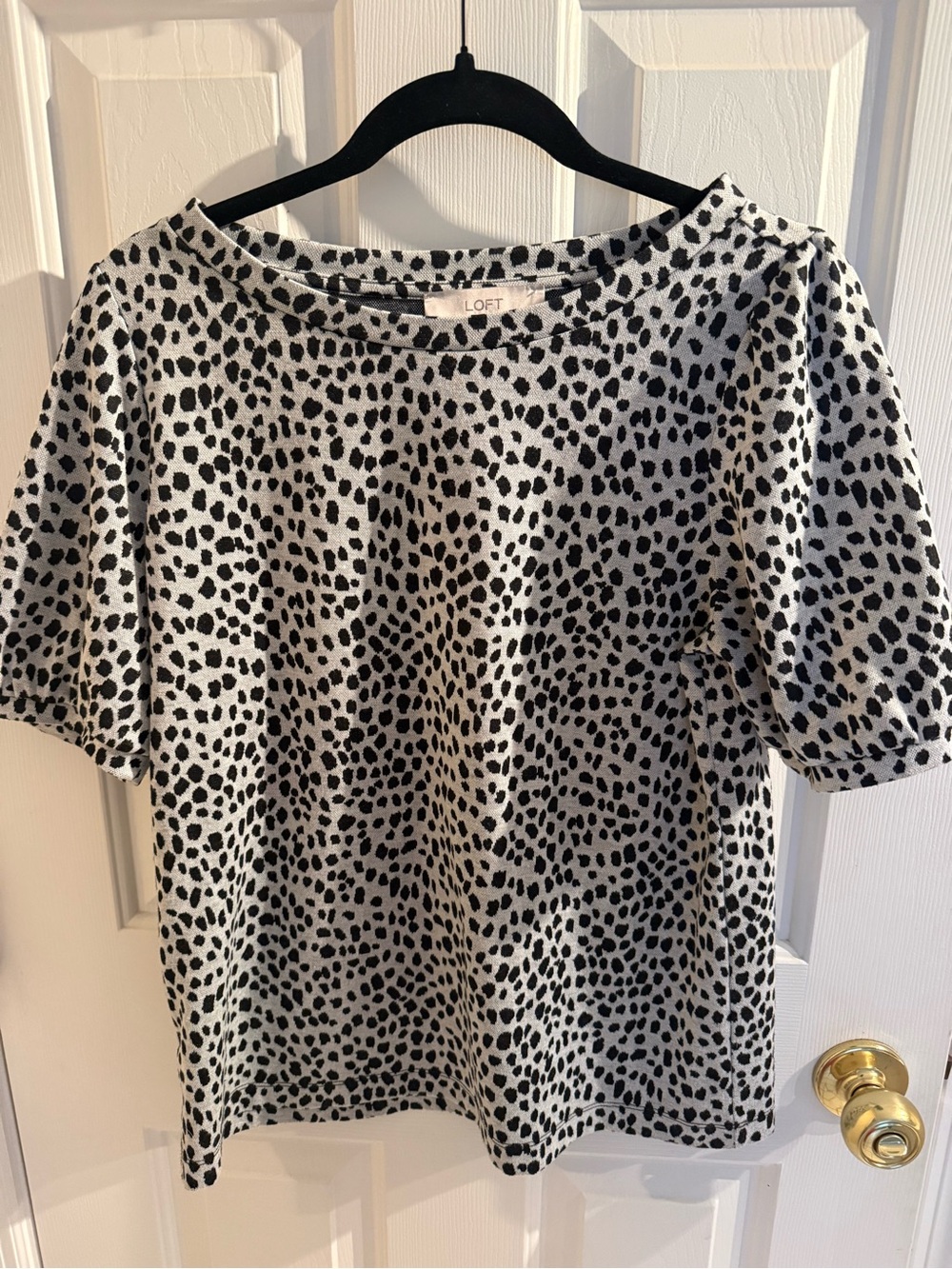 LOFT Black and White Spot-Print Short Sleeve Tee